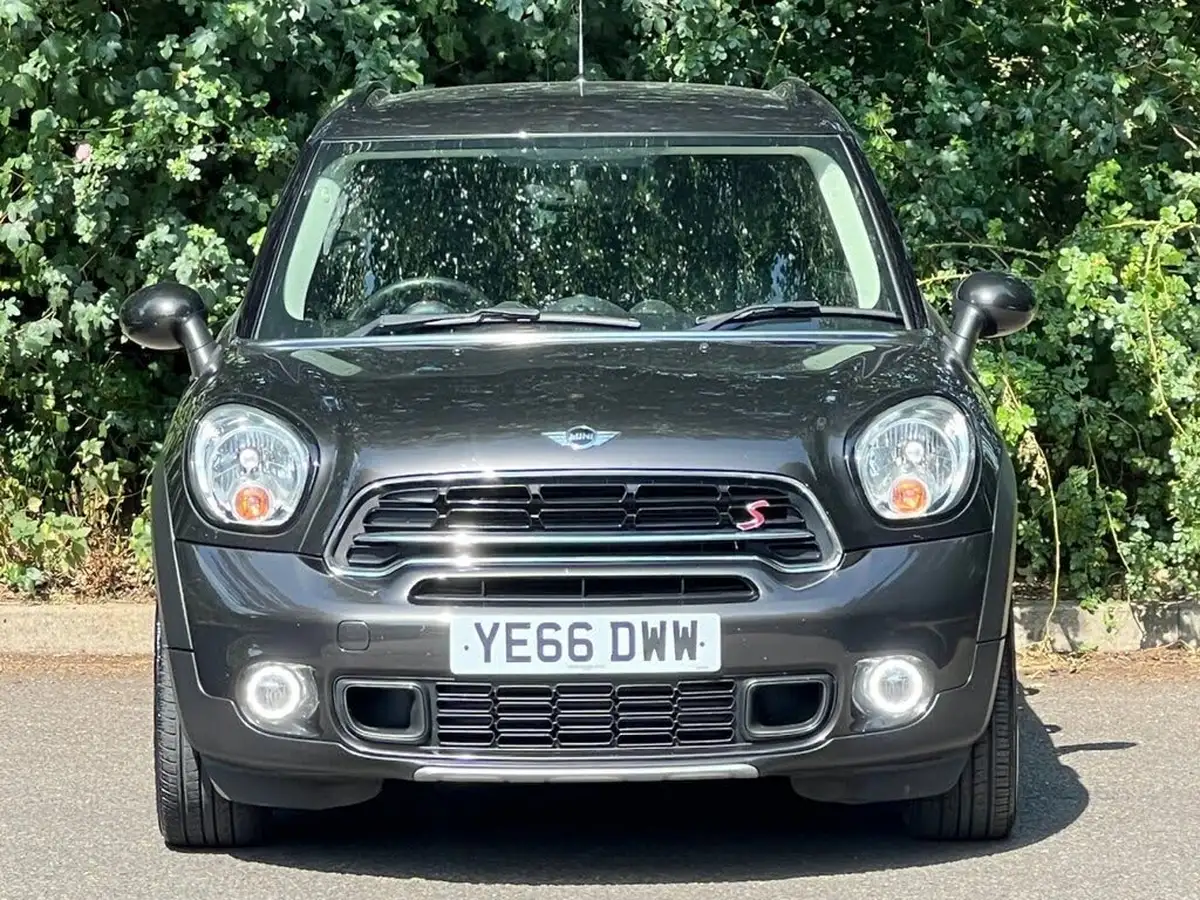 2016-mini-countryman-16-cooper-s-ss-all4-big-10