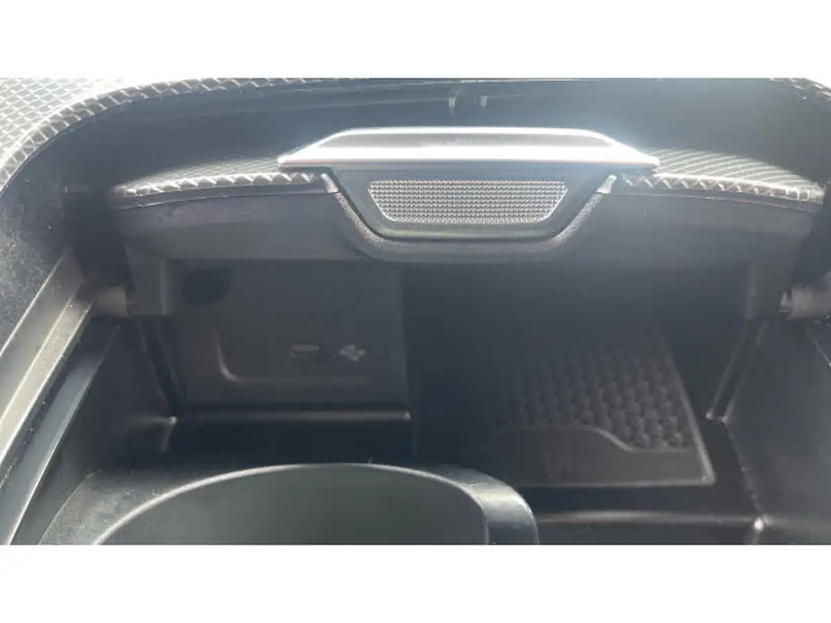 2022-mercedes-benz-c-class-15-c200-sport-204ps-saloon-4d-1496cc-big-37