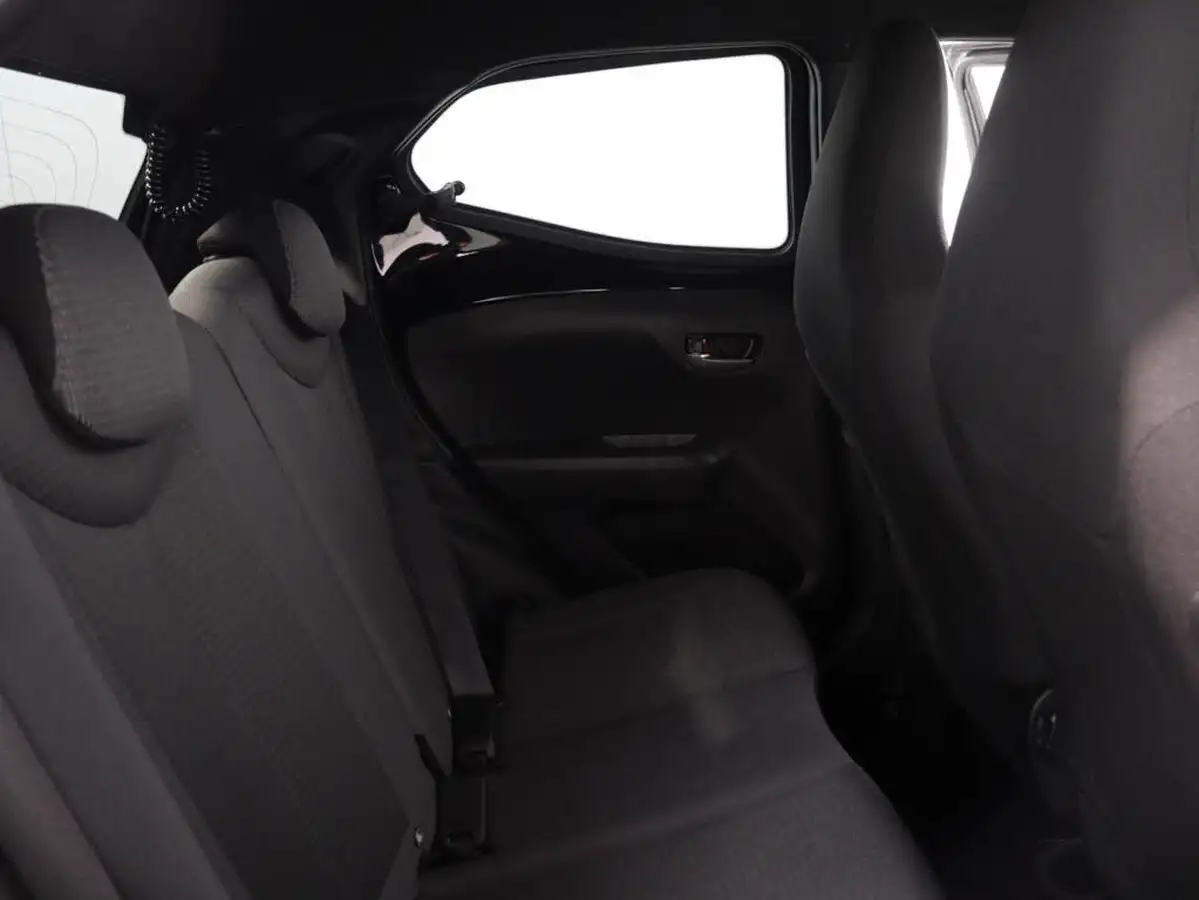 2021-toyota-aygo-10-vvt-i-x-trend-tss-x-shift-big-33
