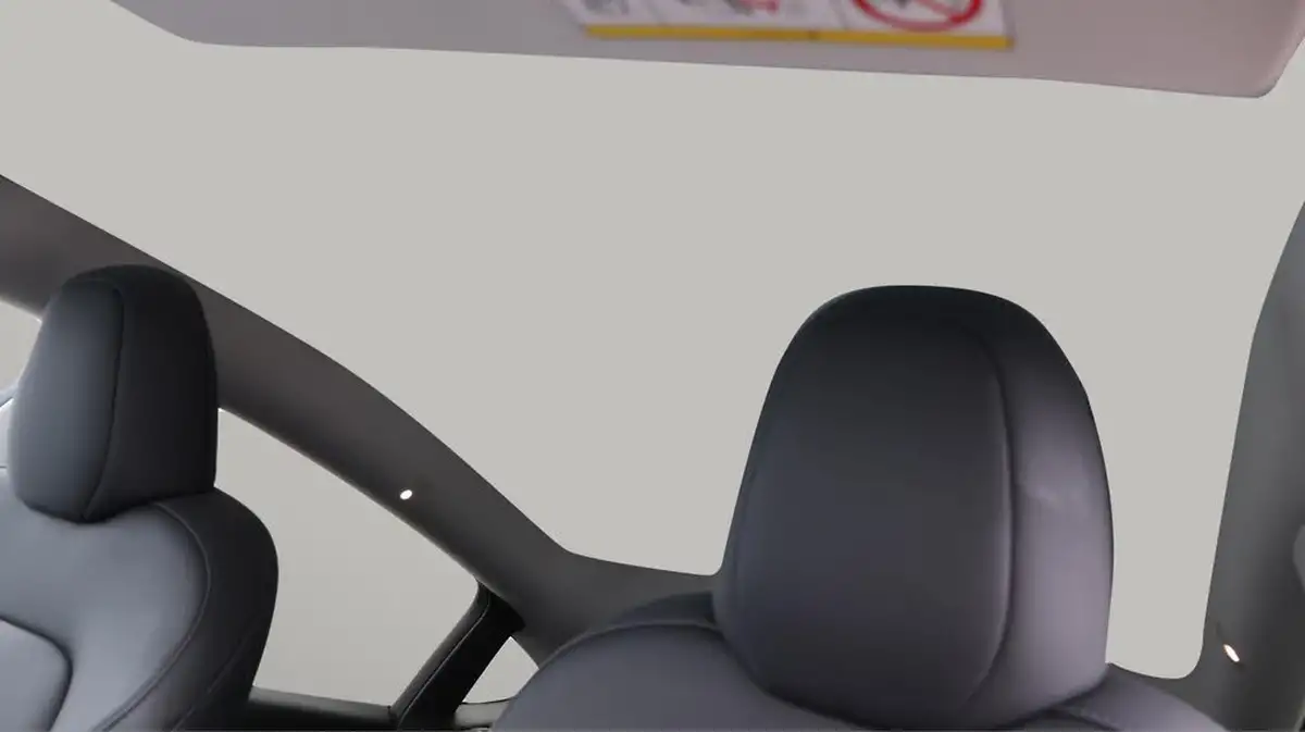 2022-tesla-model-y-e-long-range-big-23