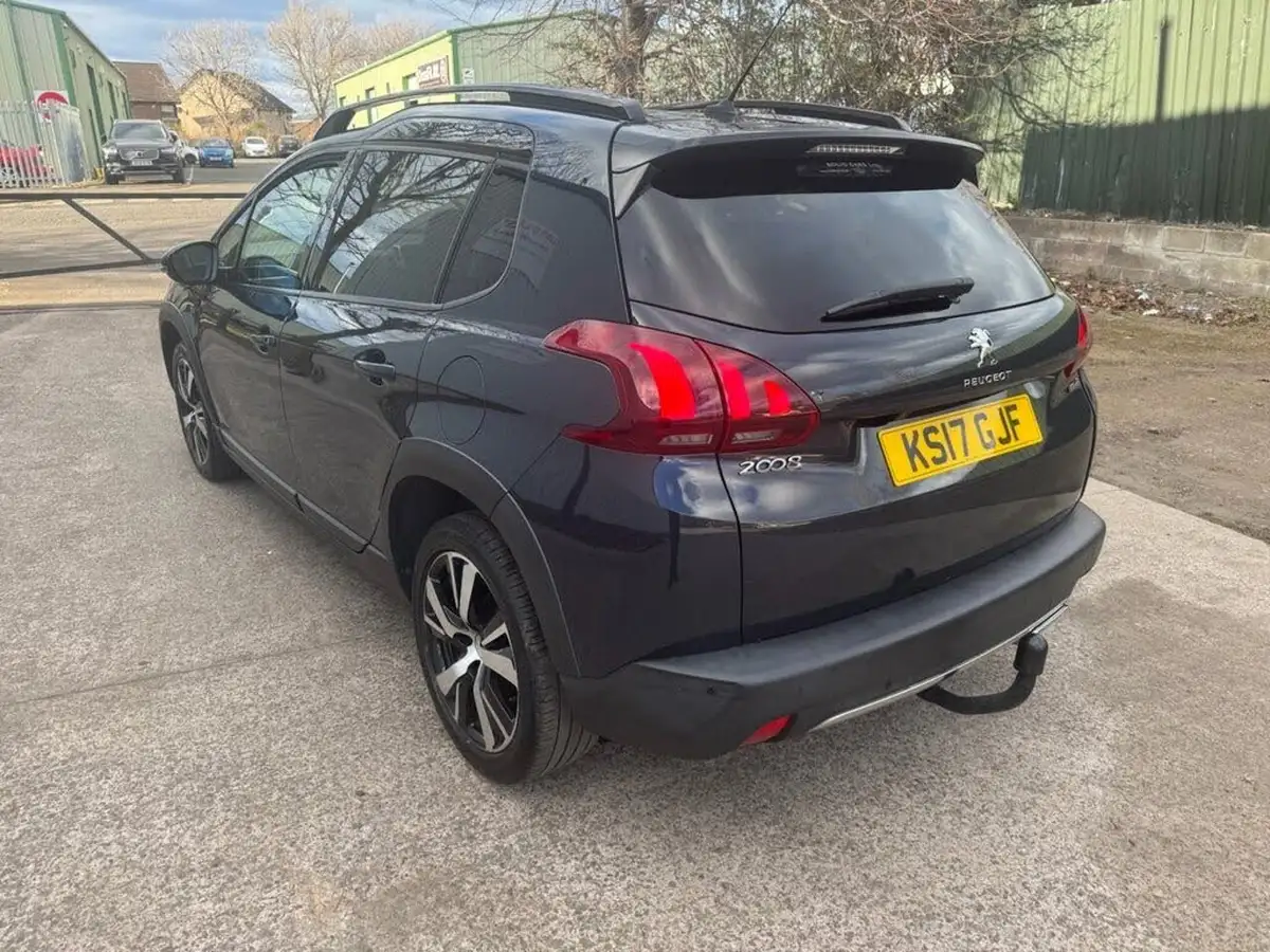 2017-peugeot-2008-suv-16bluehdi-gt-line-120bhp-ss-big-10