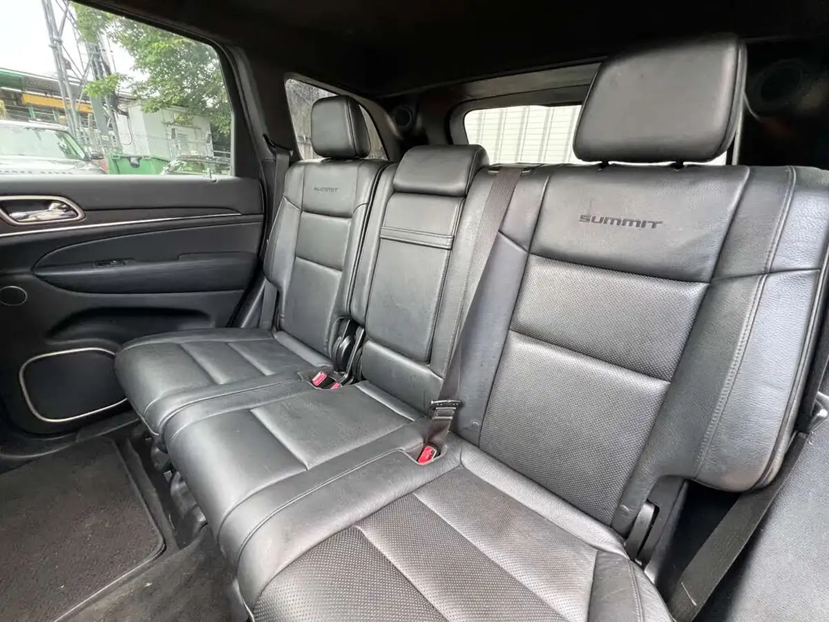 2016-jeep-grand-cherokee-30crd-summit-big-24
