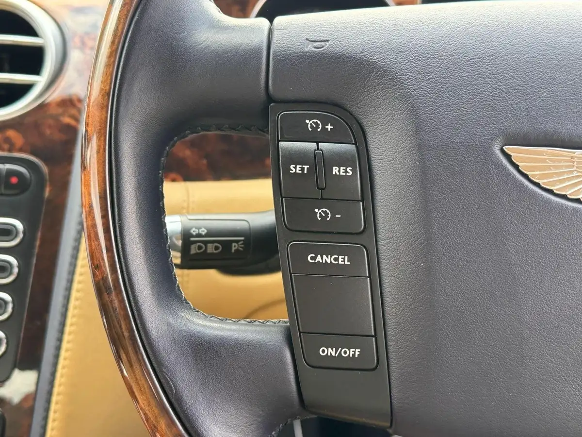 2007-bentley-continental-60-gtc-big-21