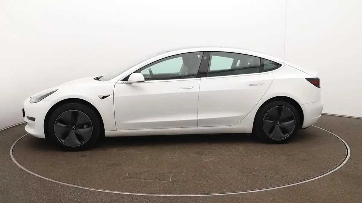 2020-tesla-model-3-e-standard-plus-big-57