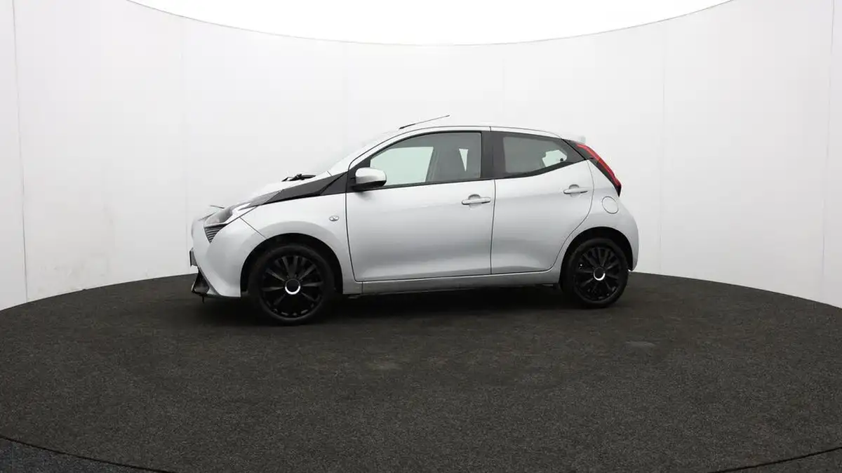 2019-toyota-aygo-10-vvt-i-x-play-big-60