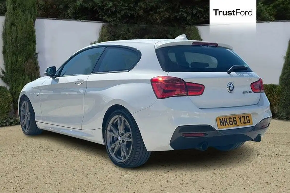 2016-bmw-1-series-30-m140i-3d-2998cc-sport-auto-big-1