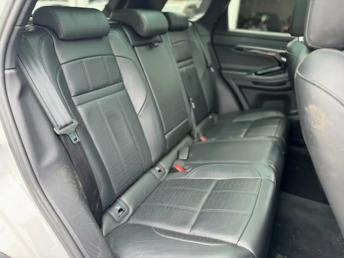 2021-land-rover-range-rover-evoque-15-p300e-r-dynamic-hse-big-9