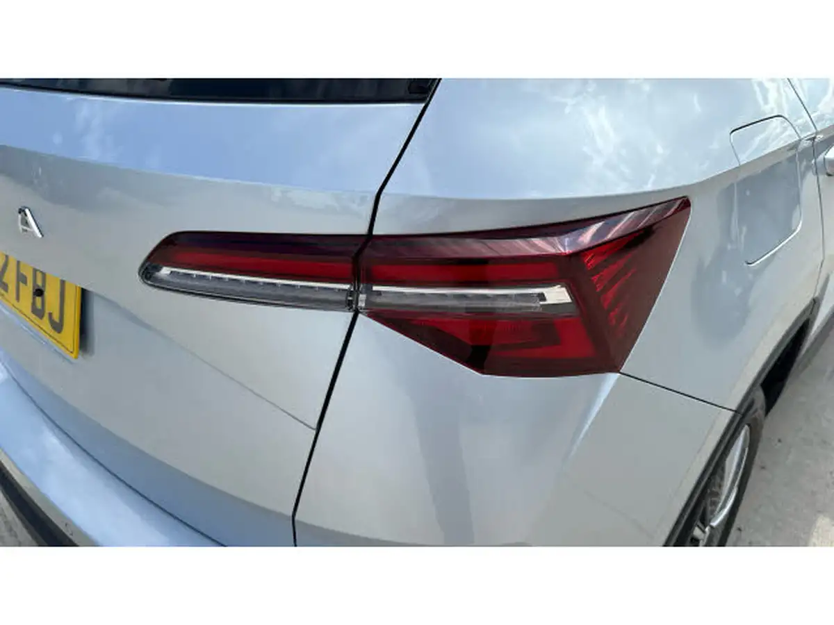 2022-skoda-karoq-10-tsi-se-drive-big-27