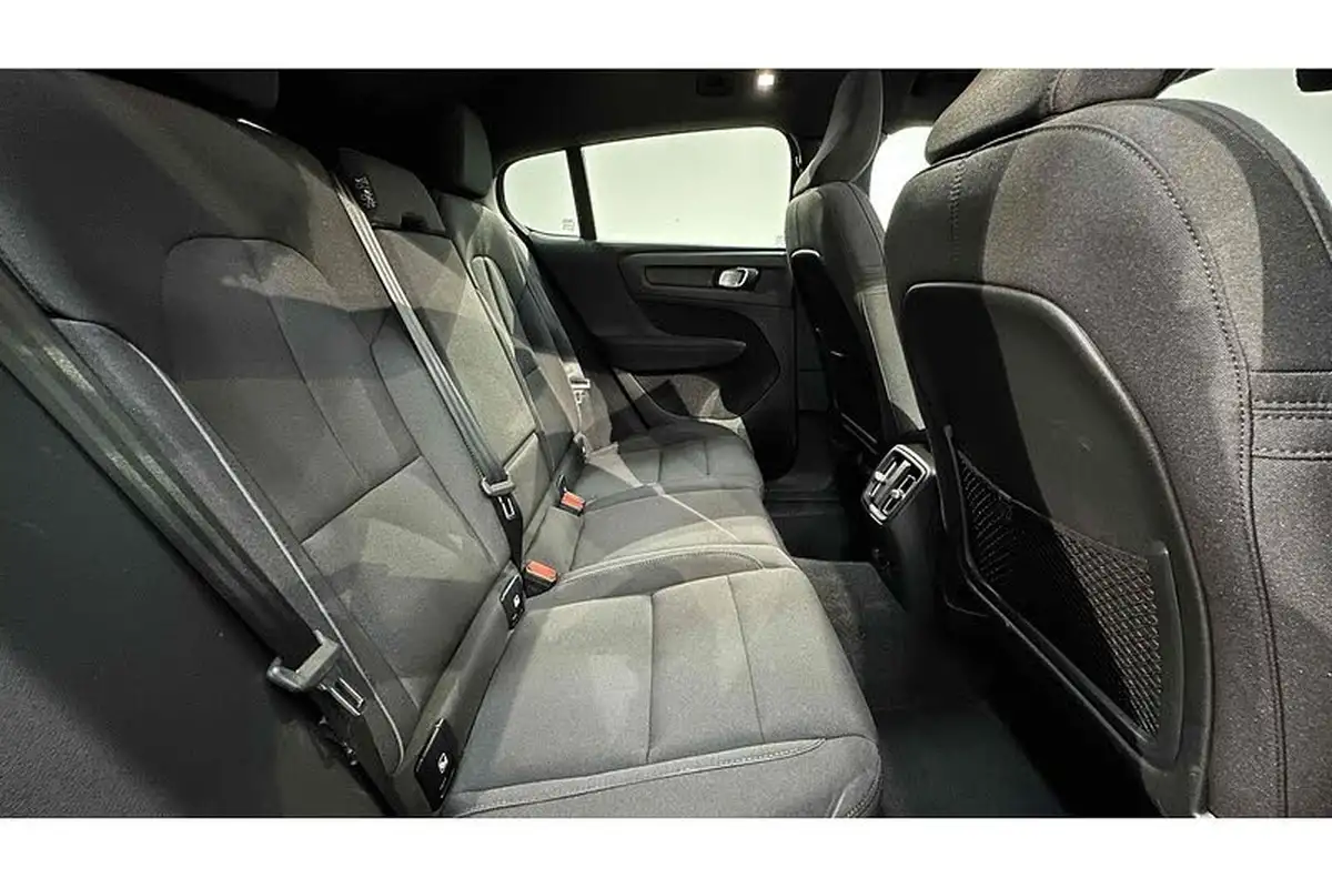 2023-volvo-c40-e-recharge-plus-228bhp-big-23