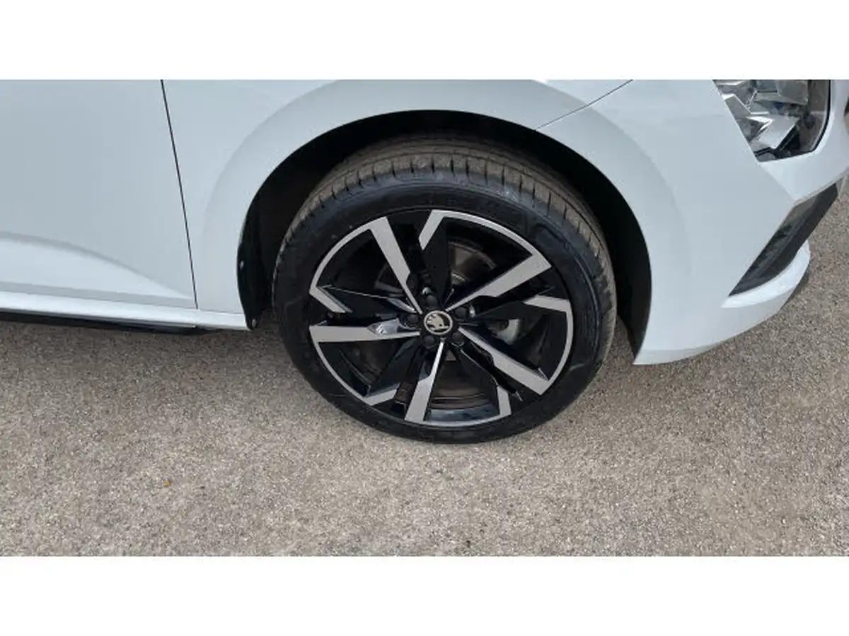 2024-skoda-kamiq-15-tsi-monte-carlo-dsg-big-39