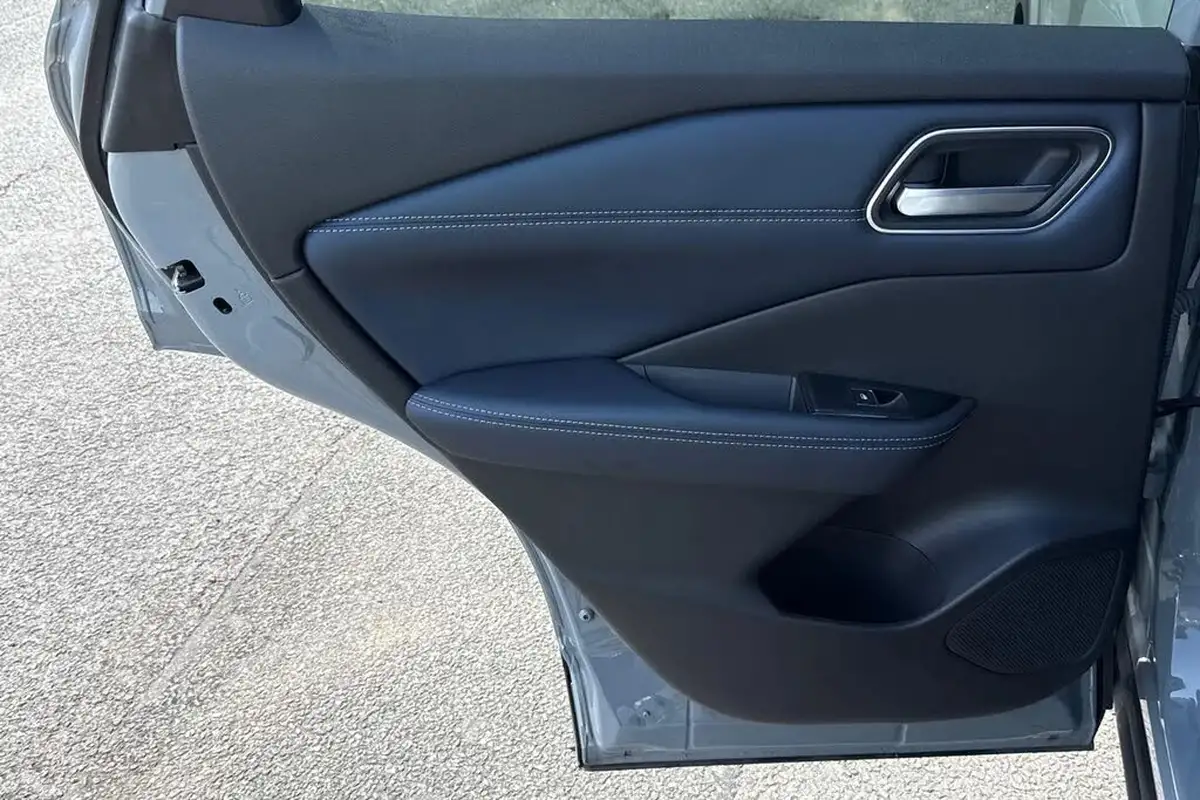 2023-nissan-qashqai-15-tekna-big-42