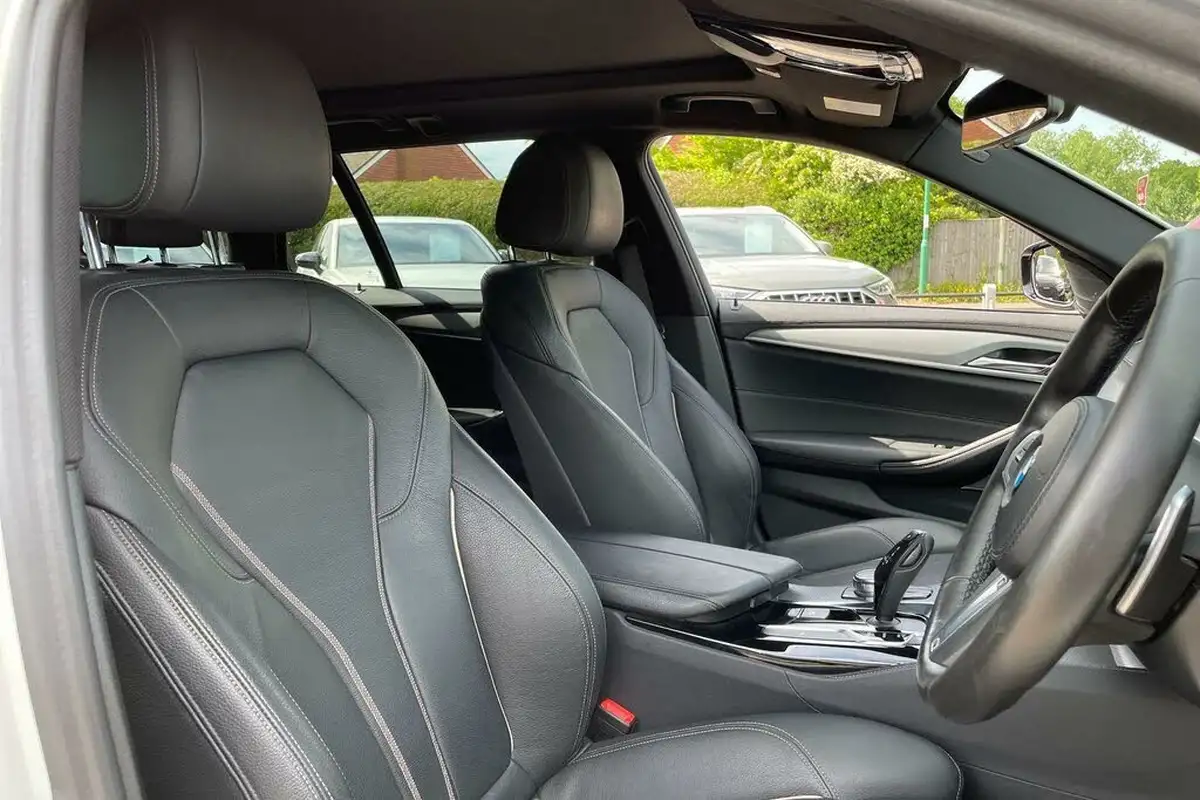 2018-bmw-5-series-30td-530d-m-sport-xdrive-touring-5d-big-21