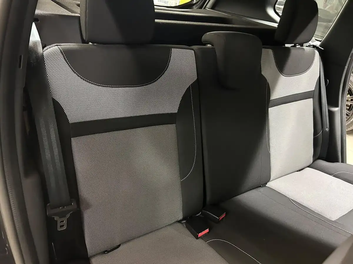 2018-dacia-duster-12-tce-nav-big-21