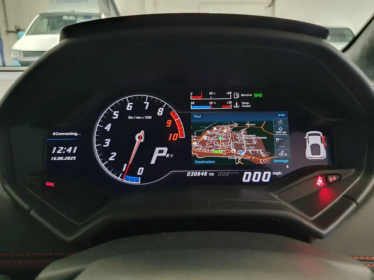 2015-lamborghini-huracan-52-lp-610-4-4wd-coupe-big-10