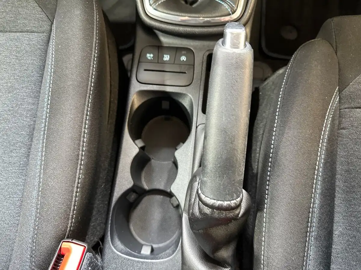 2023-ford-fiesta-10t-active-125ps-hybrid-mhev-big-27