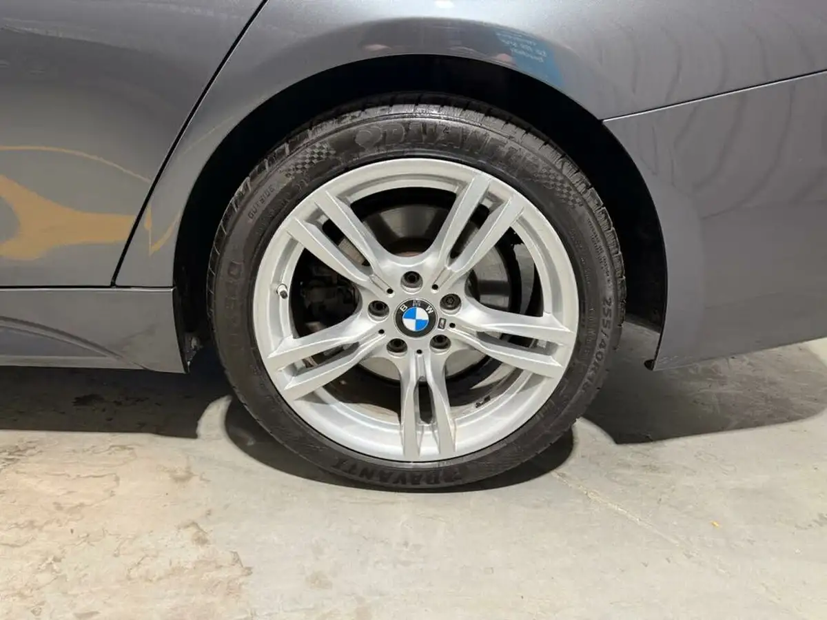2017-bmw-3-series-30td-335d-xdrive-m-sport-saloon-4d-big-33