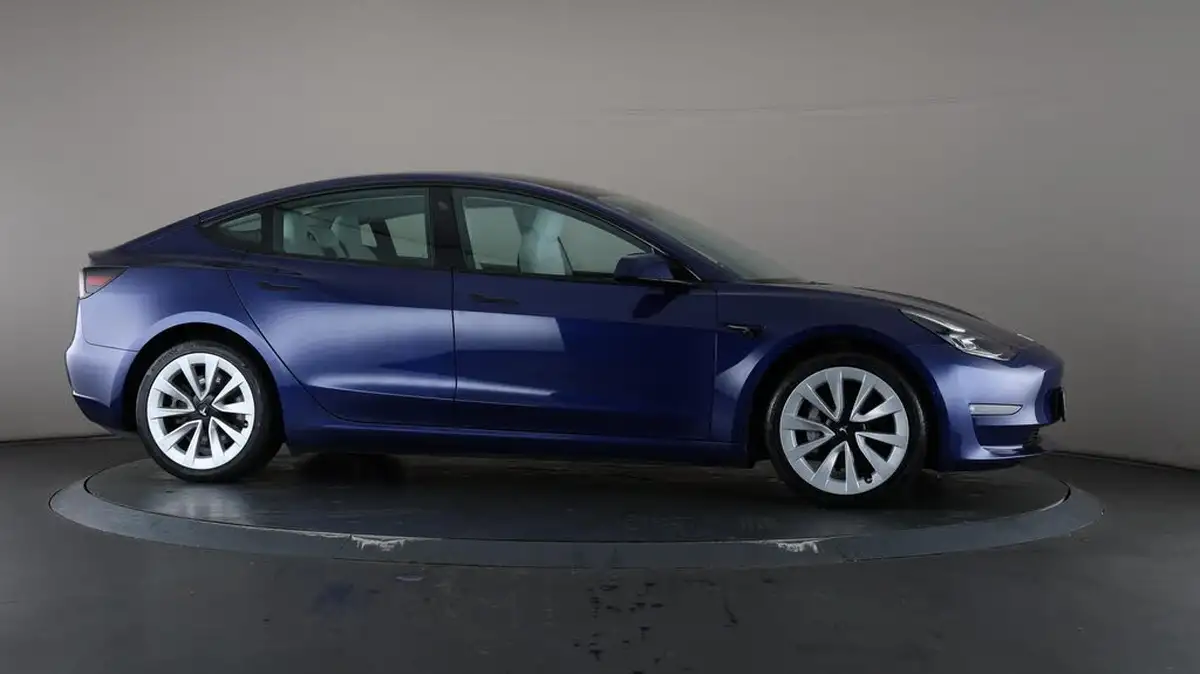 2021-tesla-model-3-e-long-range-4x4-big-58