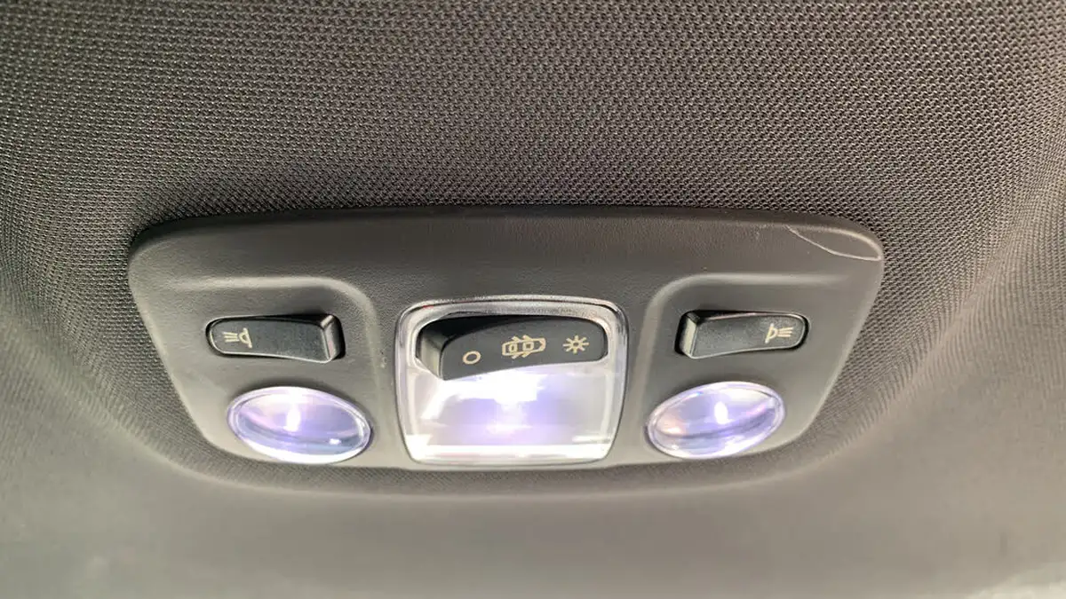 2022-peugeot-5008-suv-12-puretech-gt-premium-big-51