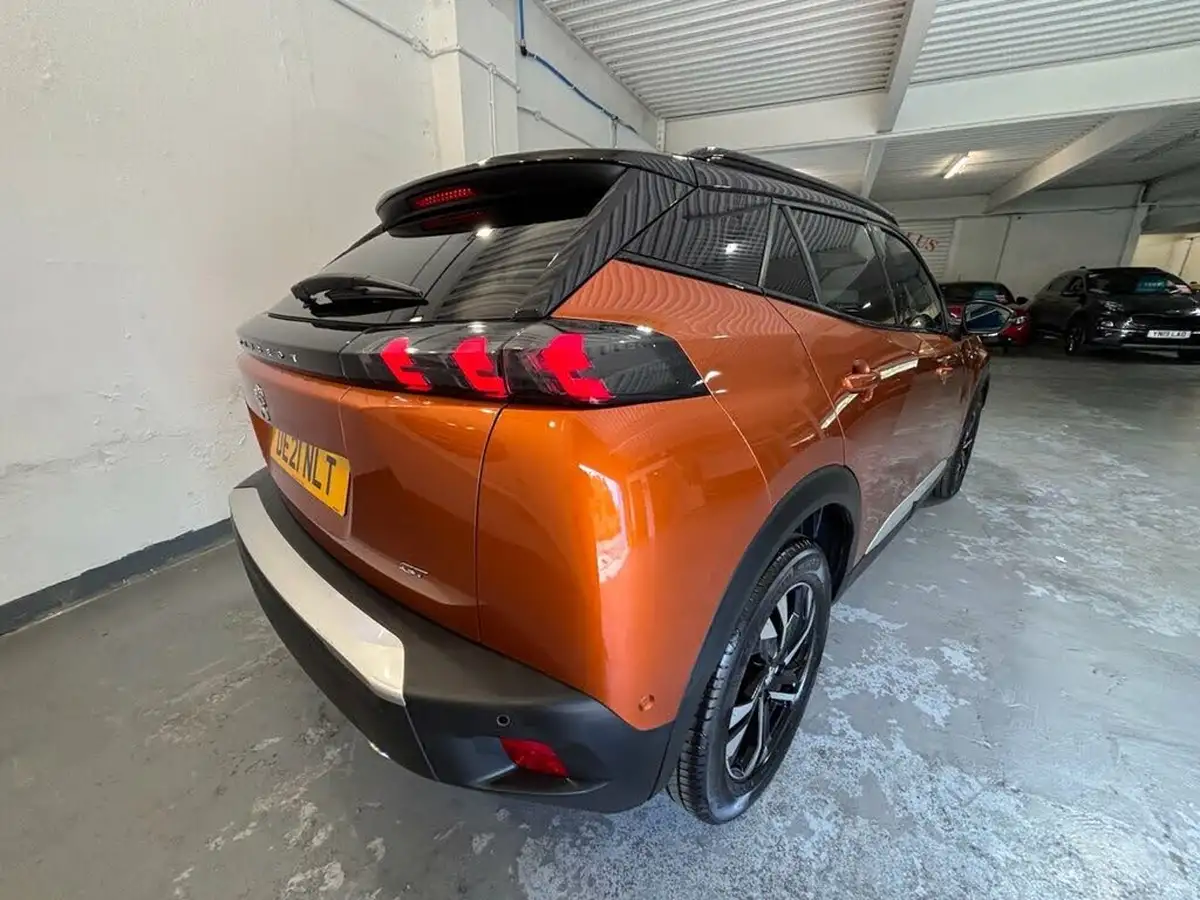 2021-peugeot-2008-suv-15-bluehdi-gt-big-8