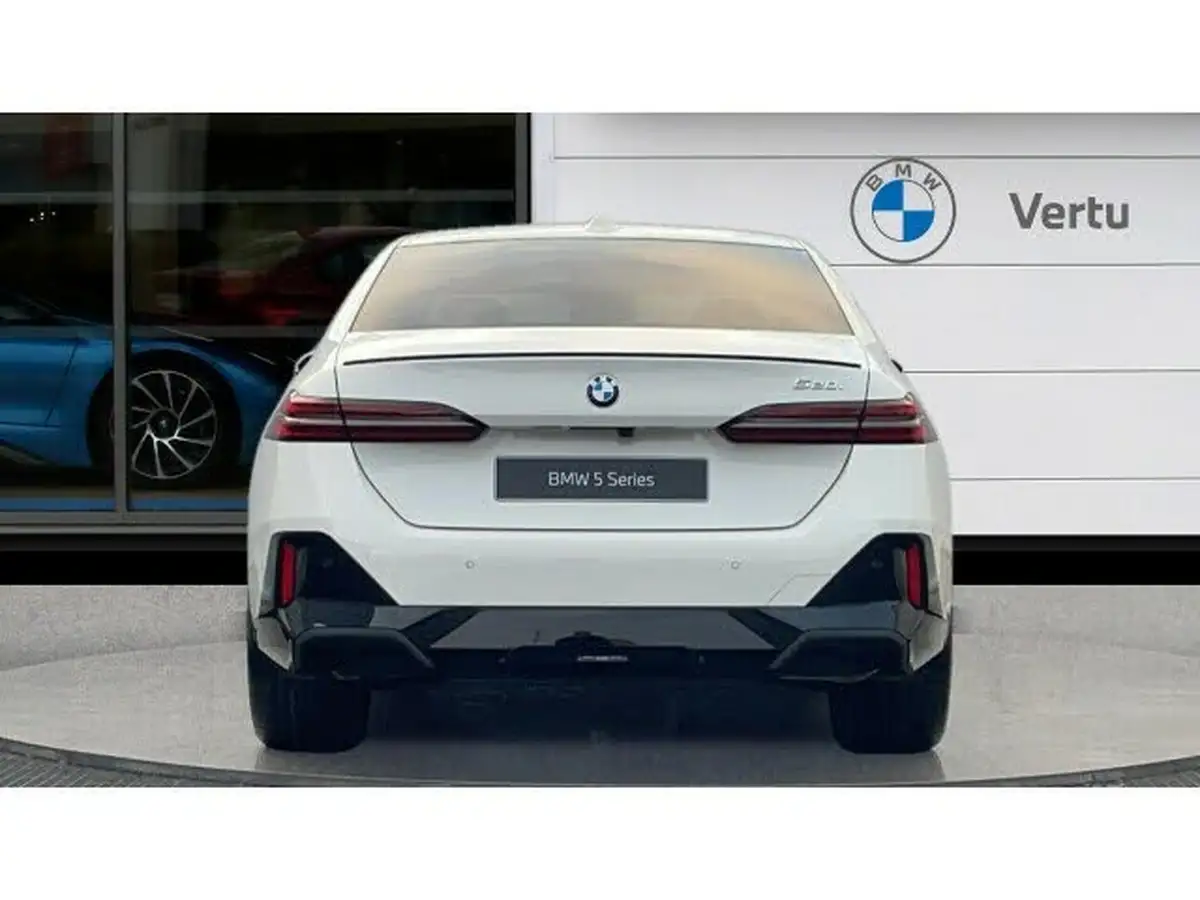 2025-bmw-5-series-20-520i-m-sport-pro-mht-saloon-4d-big-14