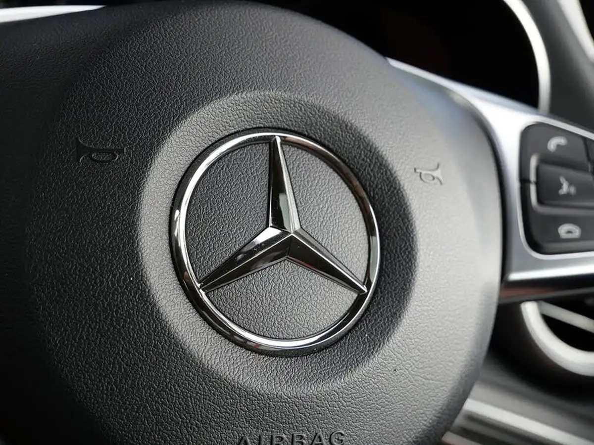 2018-mercedes-benz-c-class-21d-c250d-amg-line-premiumss-coupe-2d-big-21