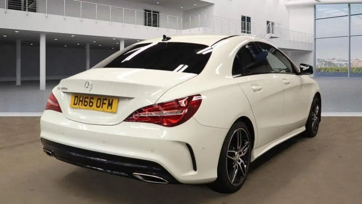 2017-mercedes-benz-cla-21d-cla-200-amg-line-coupe-4d-big-6