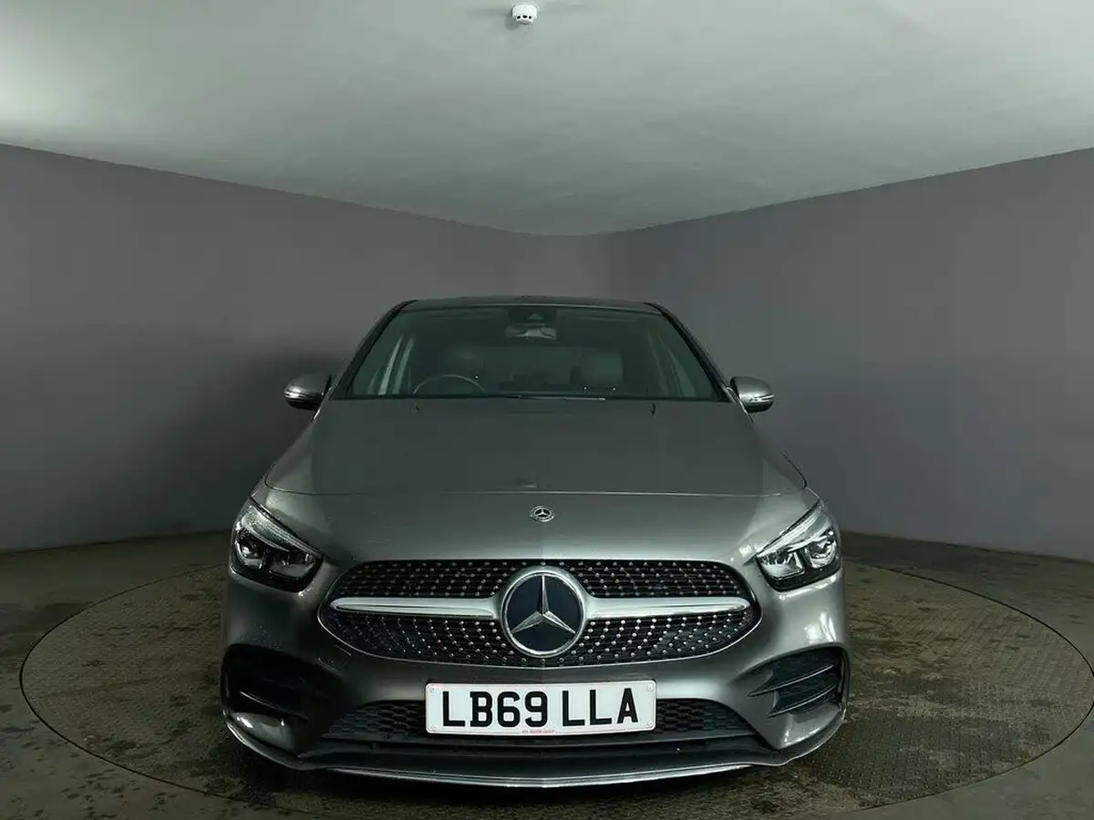 2019-mercedes-benz-b-class-13-b180-amg-line-7g-dct-big-2