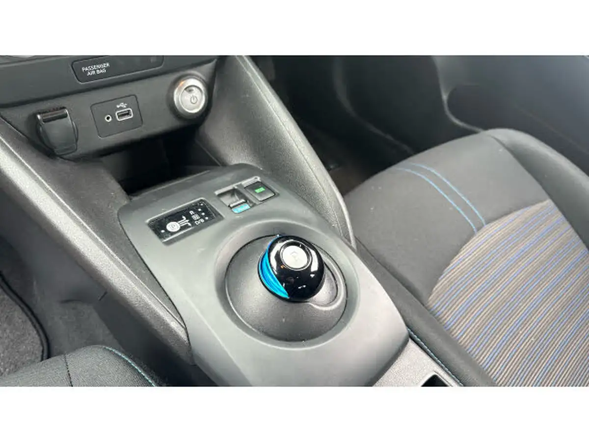 2021-nissan-leaf-e-acenta-big-12