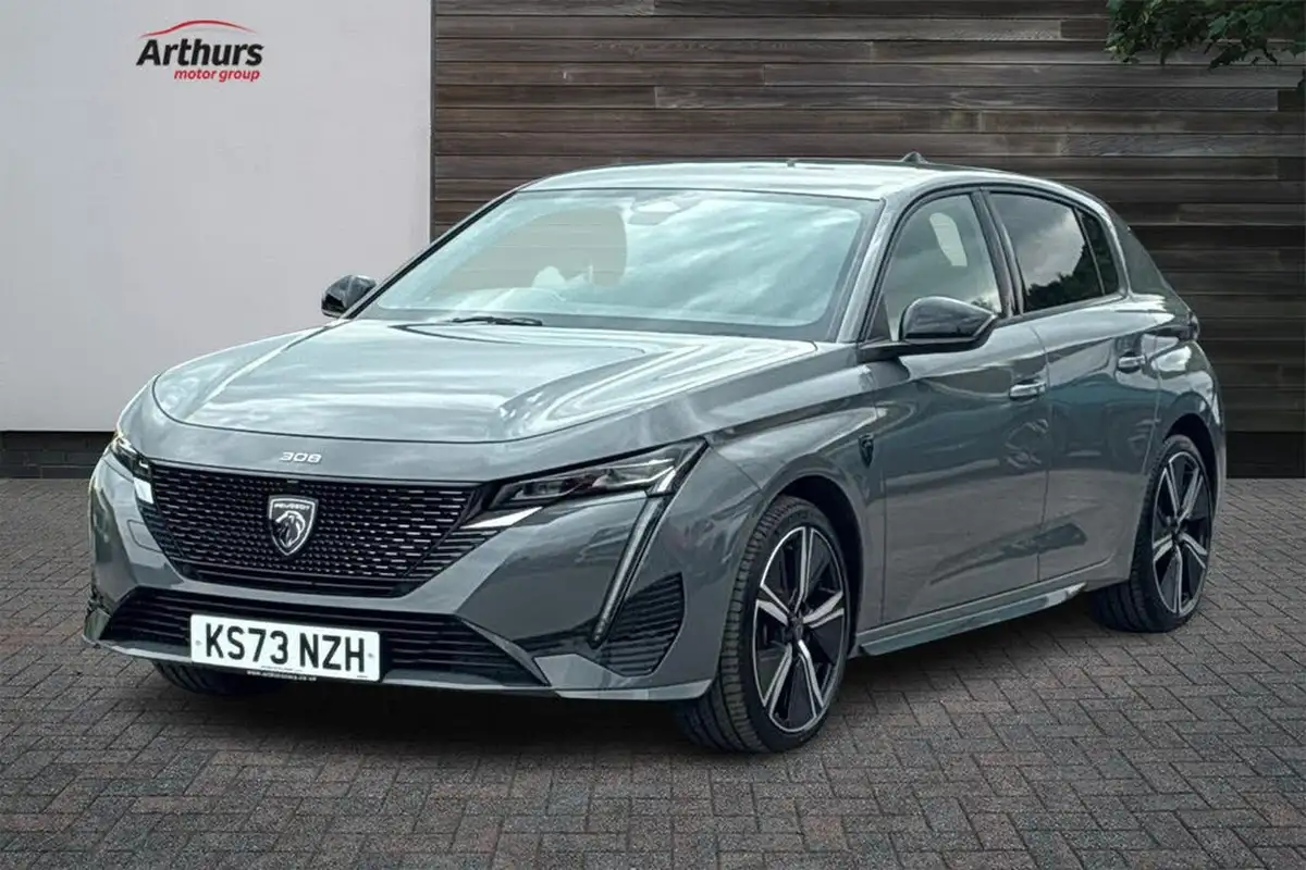 2023-peugeot-308-12-puretech-gt-130ps-ss-eat8-big-6