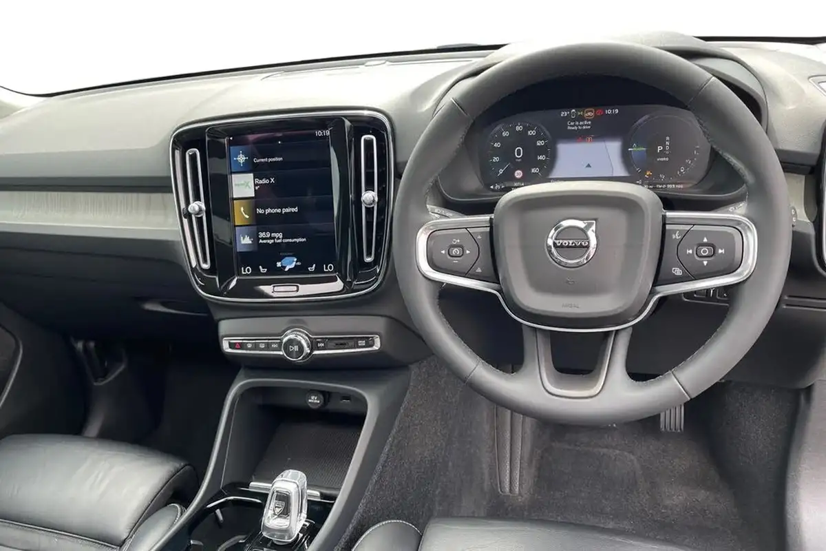 2022-volvo-xc40-15-t5-inscription-pro-big-17