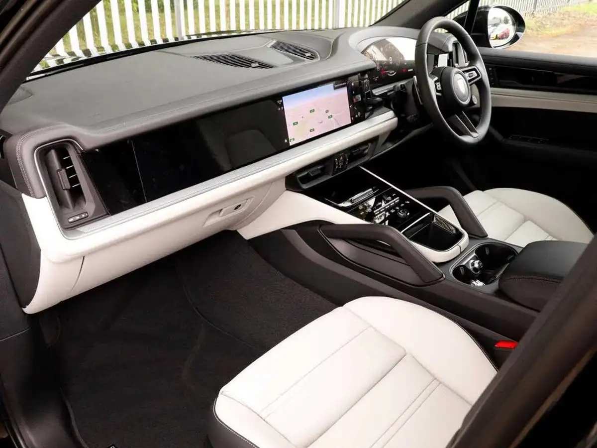 2024-porsche-cayenne-30-v6-353ps-station-wagon-big-25
