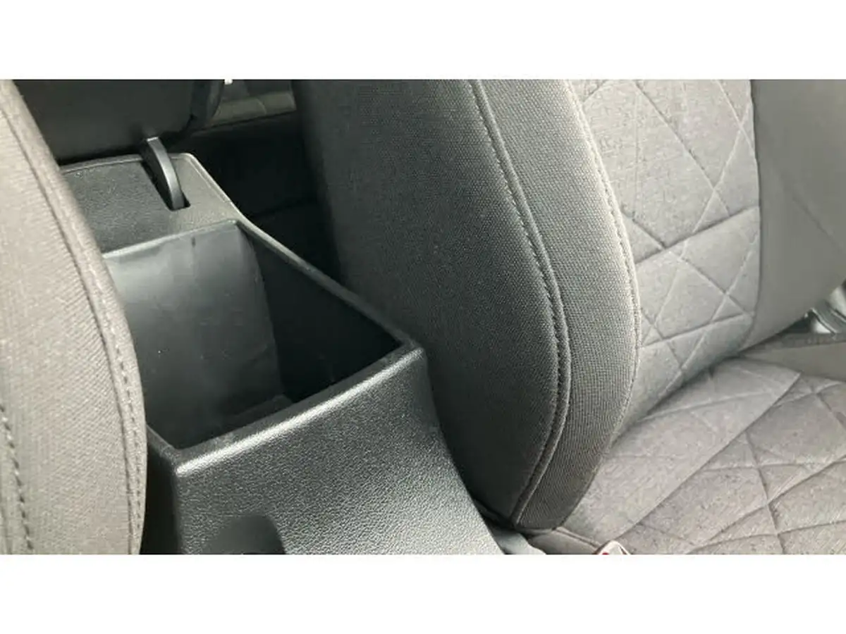 2024-hyundai-bayon-10-t-gdi-premium-100ps-48-volt-mhev-dct-big-34