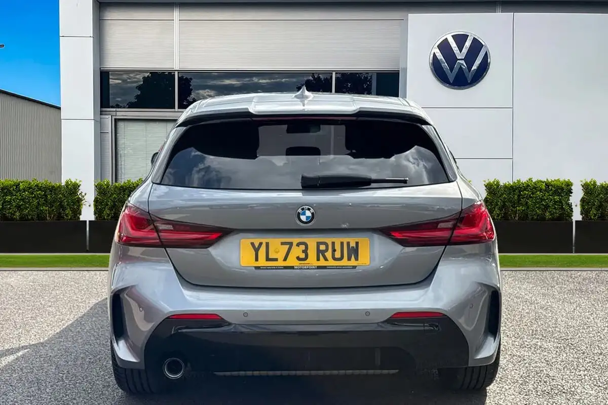 2024-bmw-1-series-15-118i-m-sport-lcp-dct-big-3