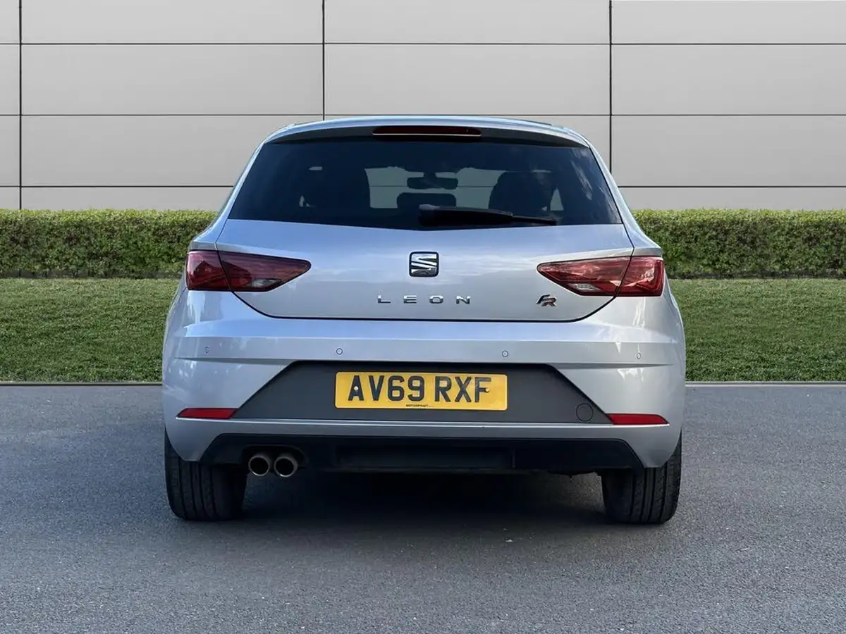 2020-seat-leon-15-tsi-evo-fr-black-edition-150ps-hatchback-dsg-big-5