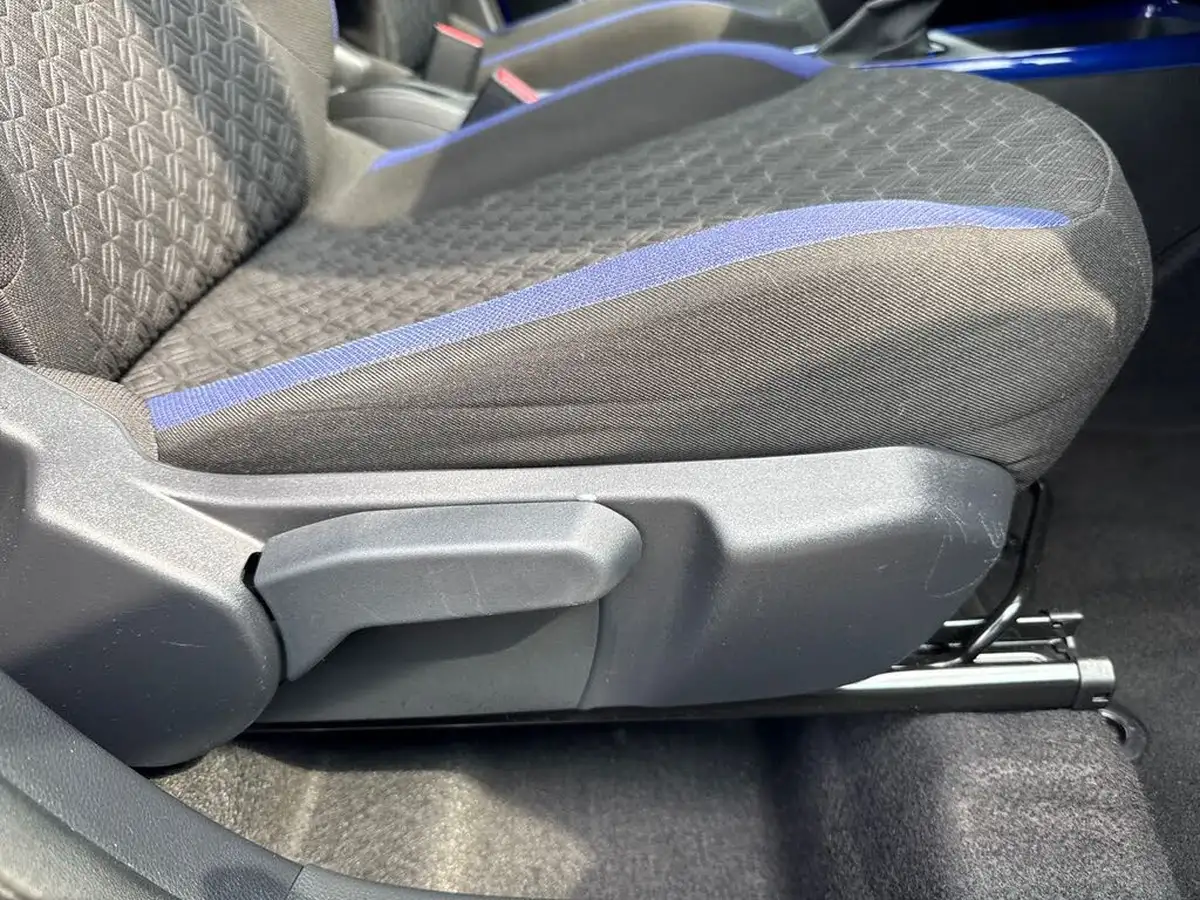 2022-toyota-aygo-x-10-vvt-i-edge-cvt-big-29