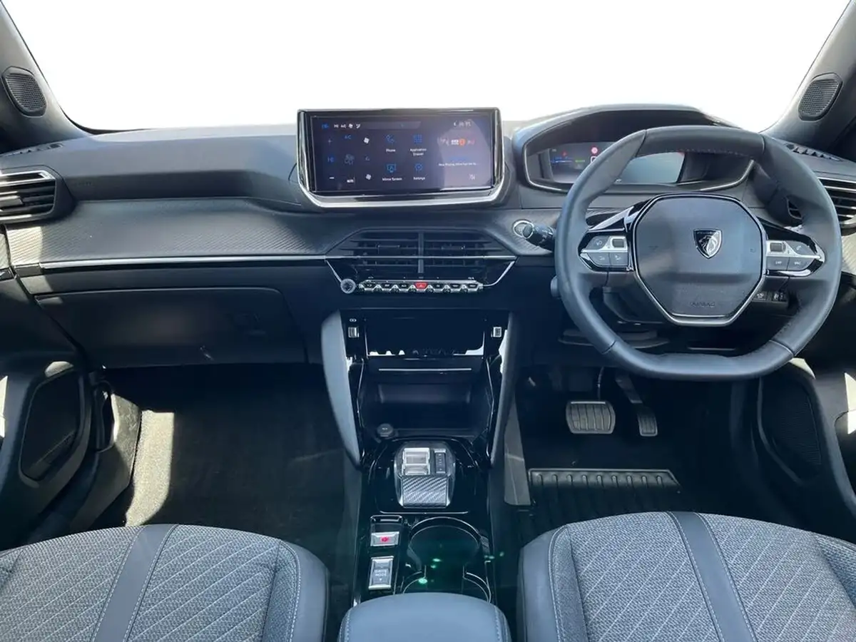 2024-peugeot-2008-suv-e-allure-136ps-50kwh-big-8