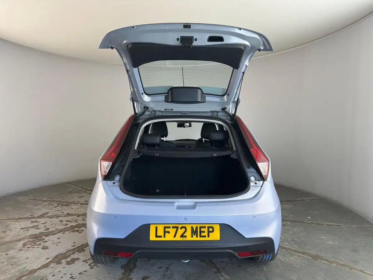 2023-mg-mg3-15-vti-tech-exclusive-nav-big-32