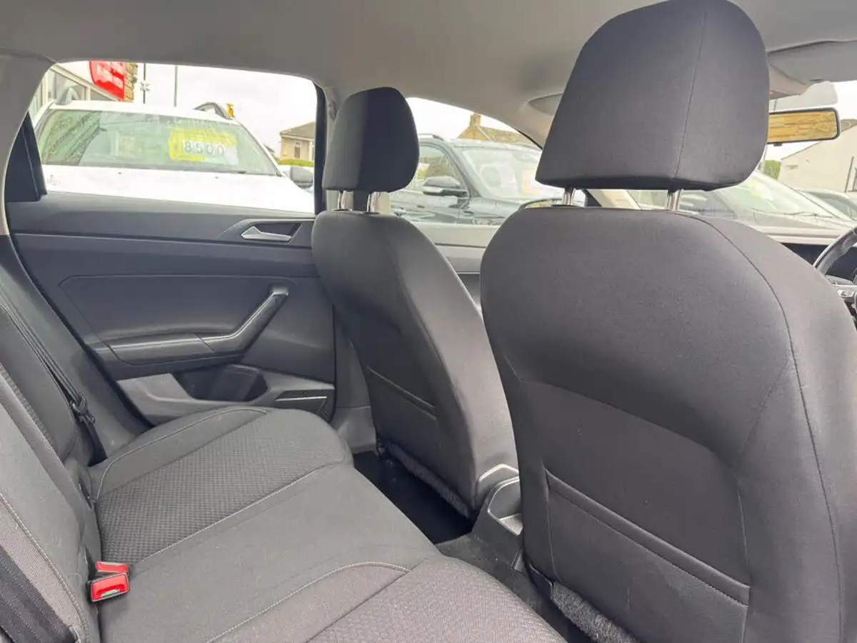2018-volkswagen-polo-16tdi-se-big-10