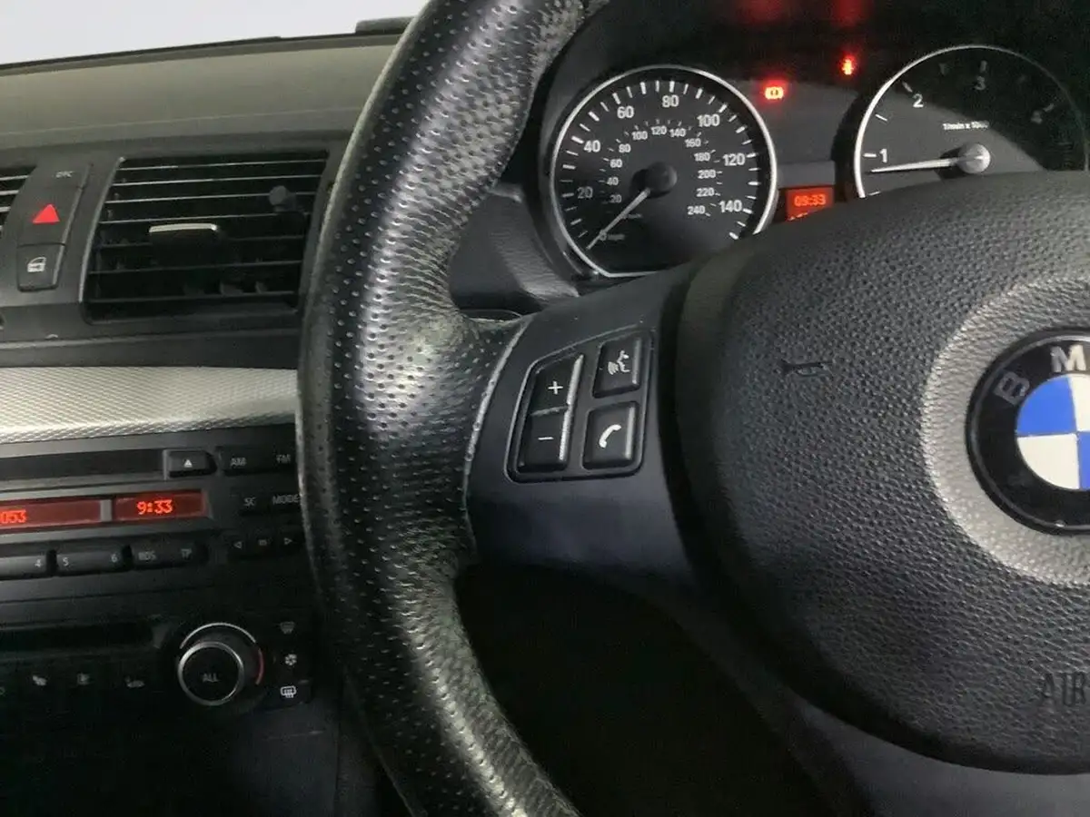 2010-bmw-1-series-20td-118d-m-sport-hatchback-5d-auto-big-15