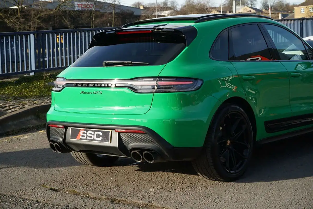 2023-porsche-macan-29-v6-gts-big-27
