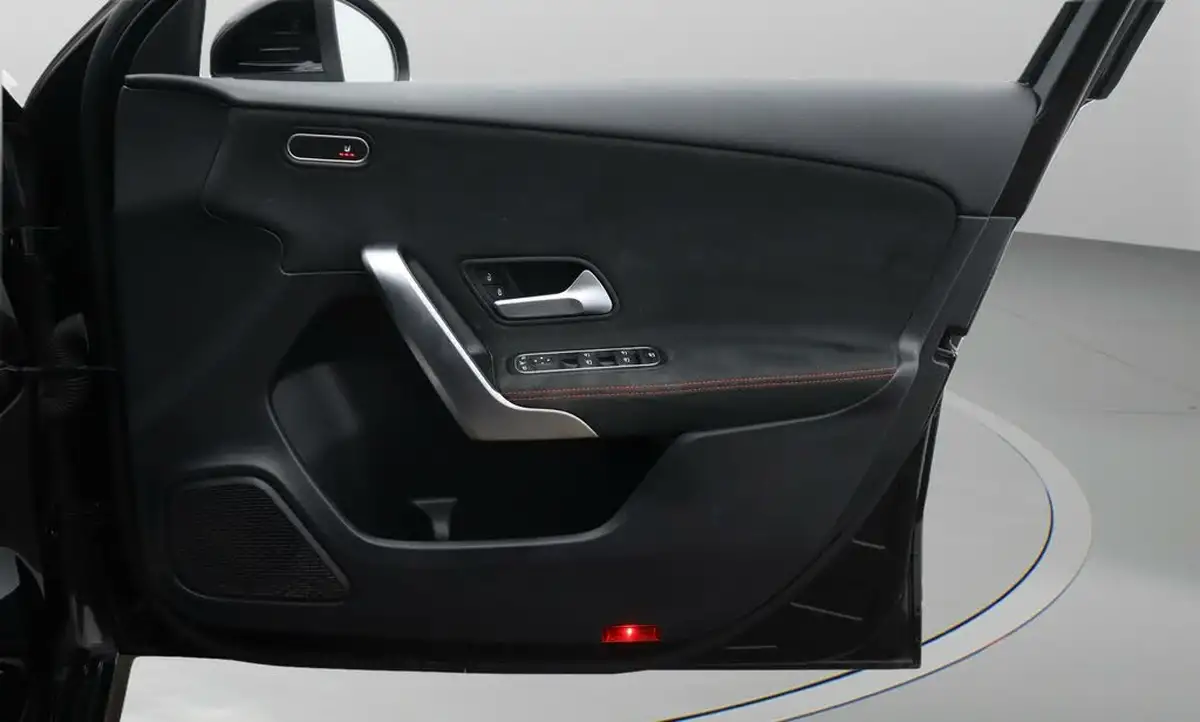 2020-mercedes-benz-a-class-13-a200-amg-line-executive-hatchback-5d-7g-dct-big-15