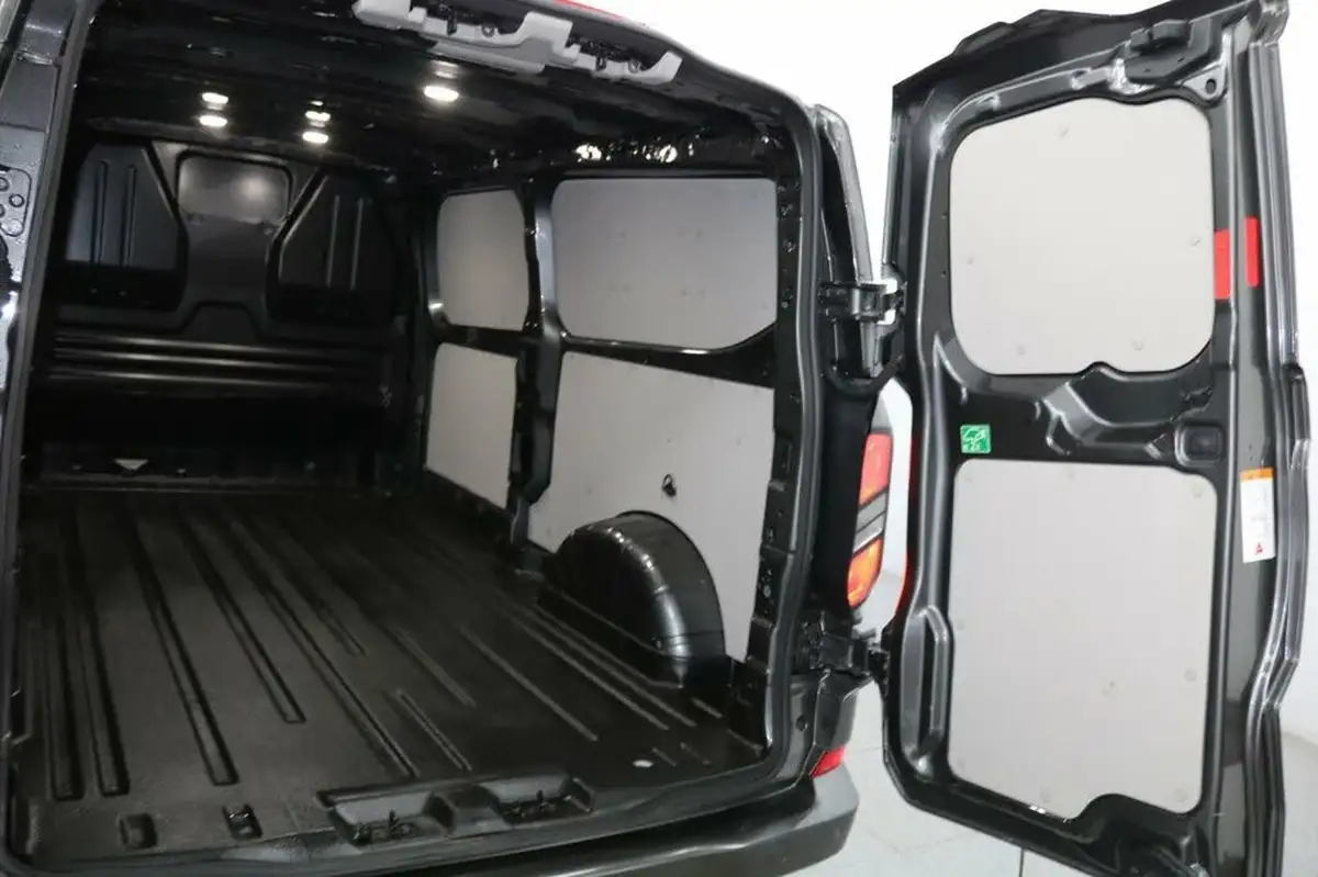 2024-ford-transit-custom-20tdci-320-l2h1-limited-136pseu6e-panel-van-1996cc-auto-big-17