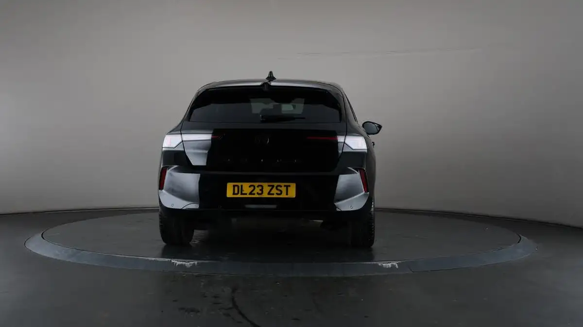 2023-vauxhall-astra-12-turbo-gs-hatchback-big-72
