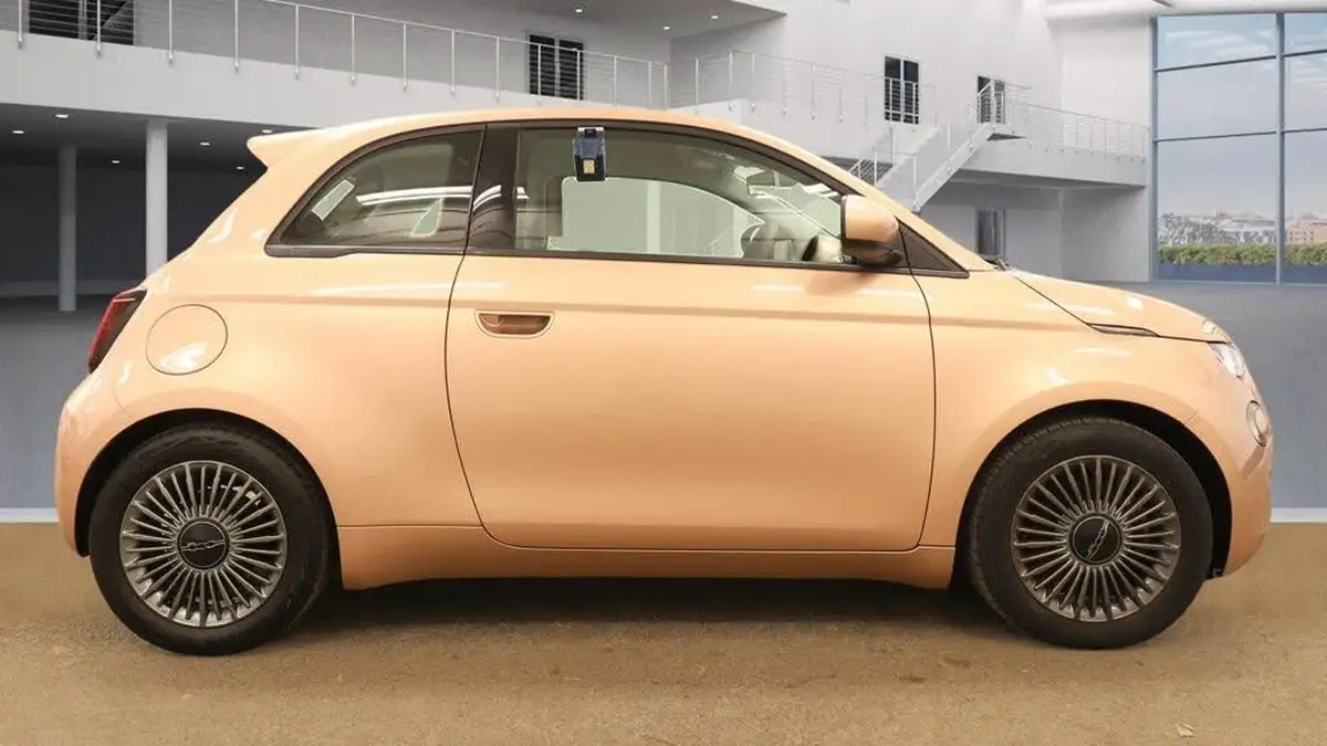 2022-fiat-500-e-icon-117bhp-big-4