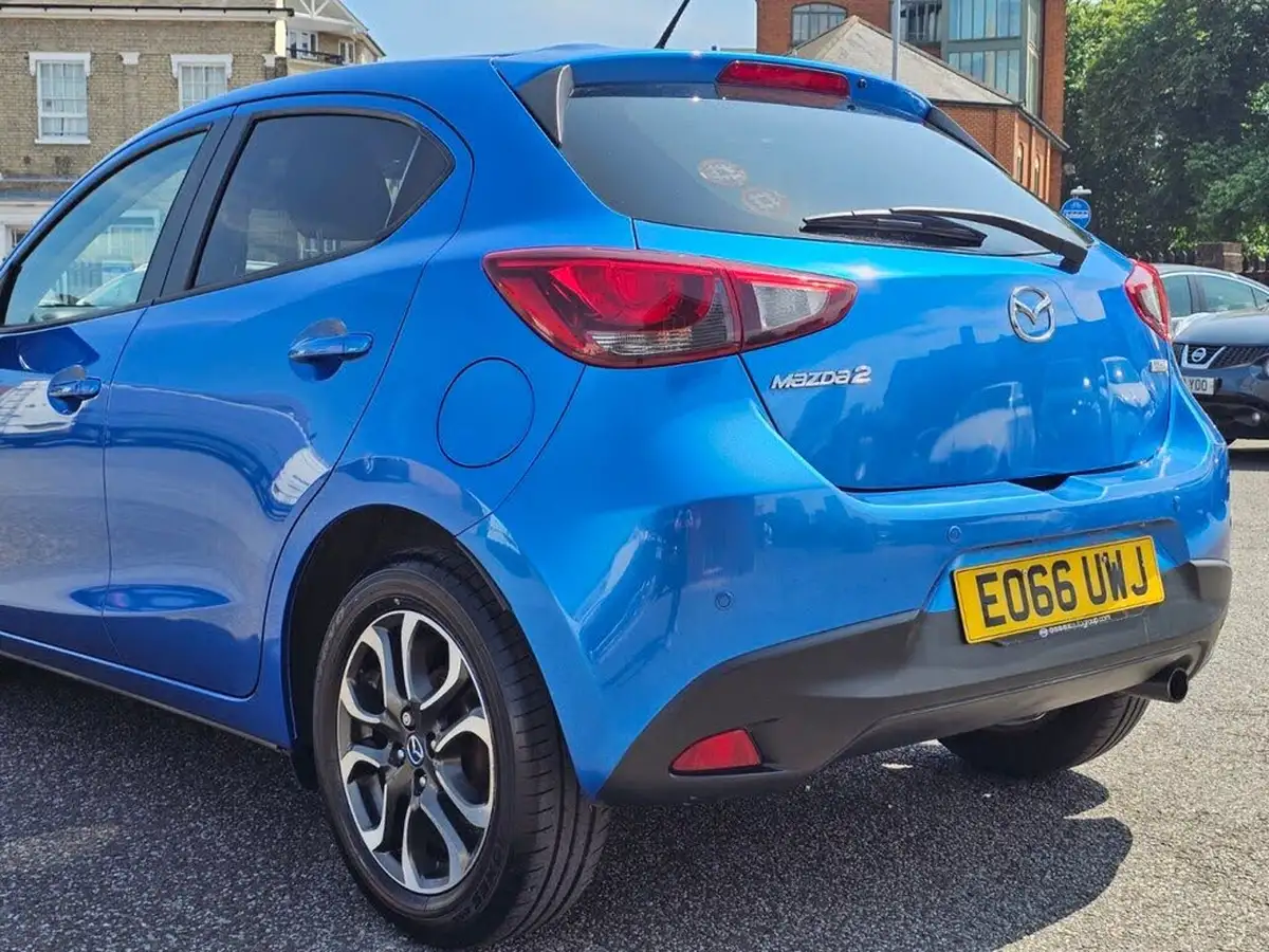 2016-mazda-mazda2-15-sport-nav-90ps-big-38