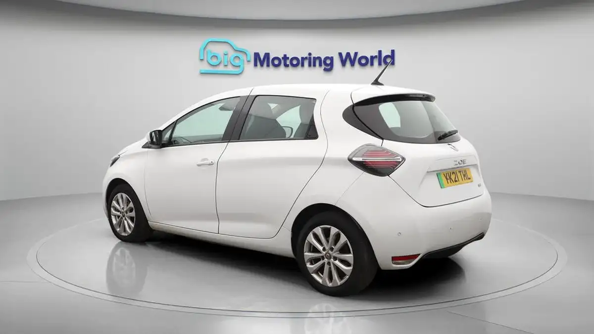 2021-renault-zoe-e-iconic-110ps-r110ev50-rapid-charge-big-5