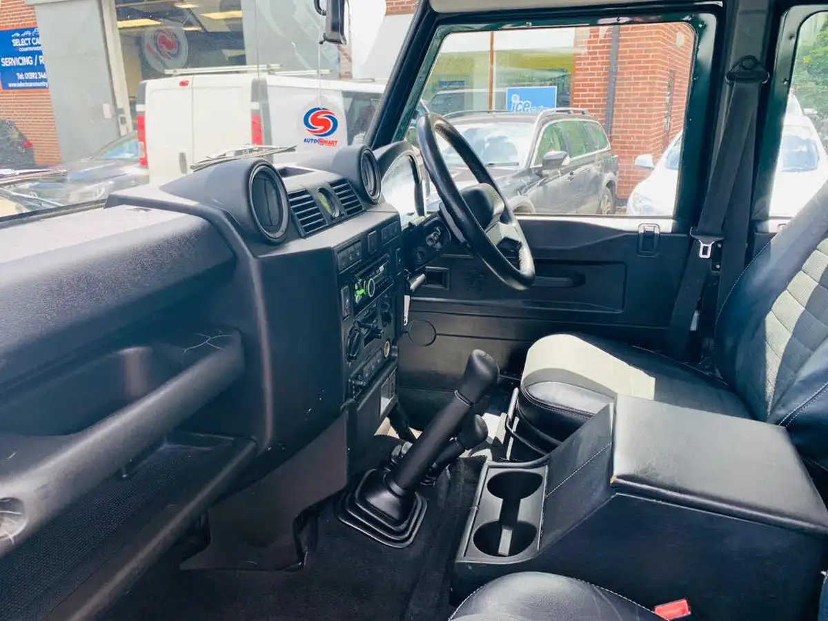 2011-land-rover-110-defender-24td-xs-station-wagon-5-drs-big-5