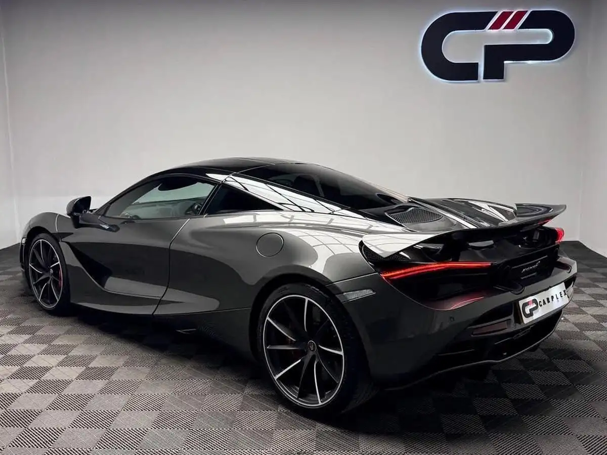2018-mclaren-720s-40-luxury-big-7