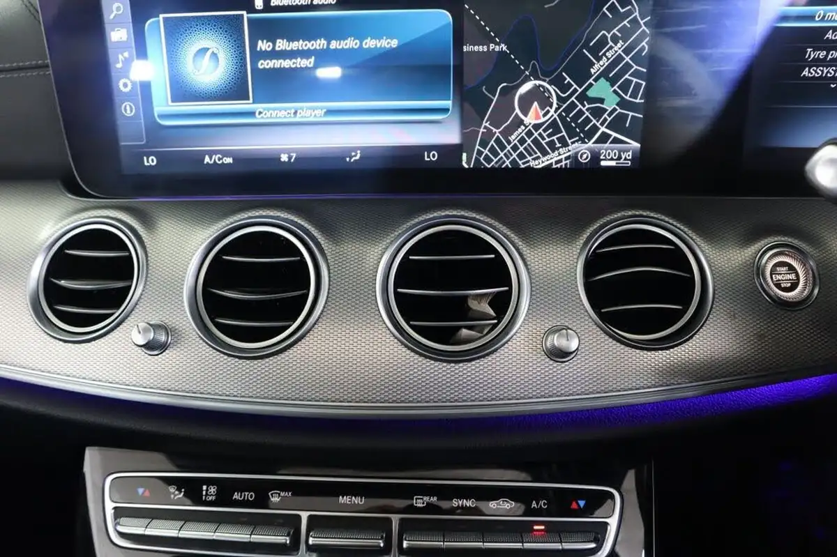 2016-mercedes-benz-e-class-20d-e220d-amg-line-premiumss-saloon-4d-big-27
