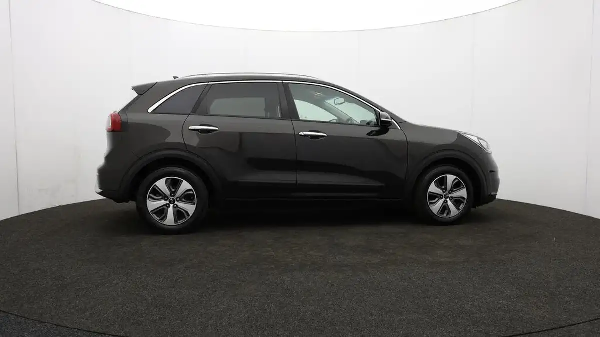 2018-kia-niro-16-gdi-2-adap-big-23